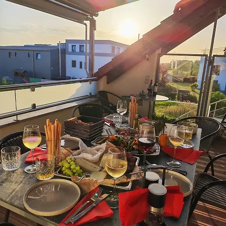 Apartment Wohlfuehloase Fuer Grosse Familien Und Freundesgruppen Vorstetten